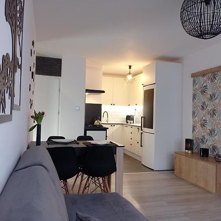 Apartament Rodzinny Domino - Plaza Jelitkowo - Ergo Arena - Azw Gdansk Exterior photo